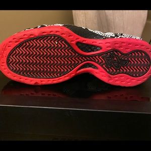 Used Mens Nike Albino Foamposite One size 9
